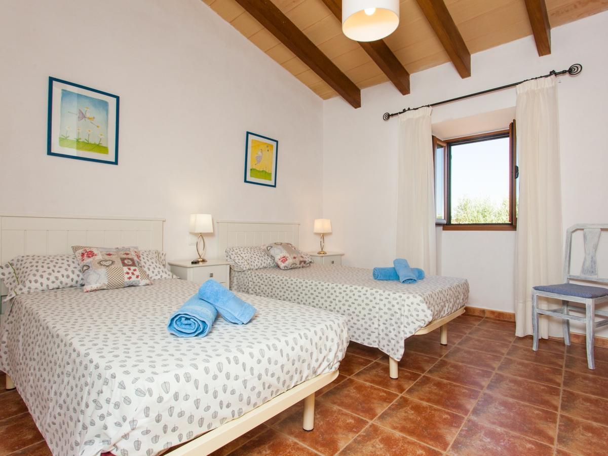 Villa Paula Llombarts Bagian luar foto